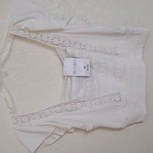 Forever 21 Ivory knitted cropped top in size M